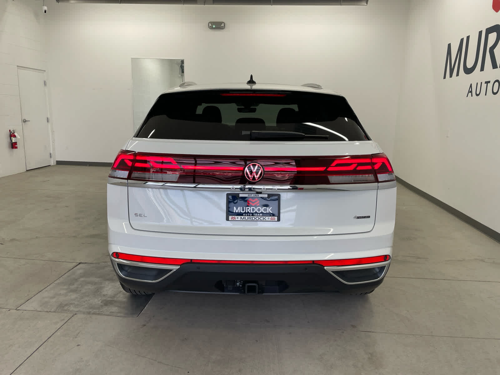 2025 Volkswagen Atlas Cross Sport SEL photo 2