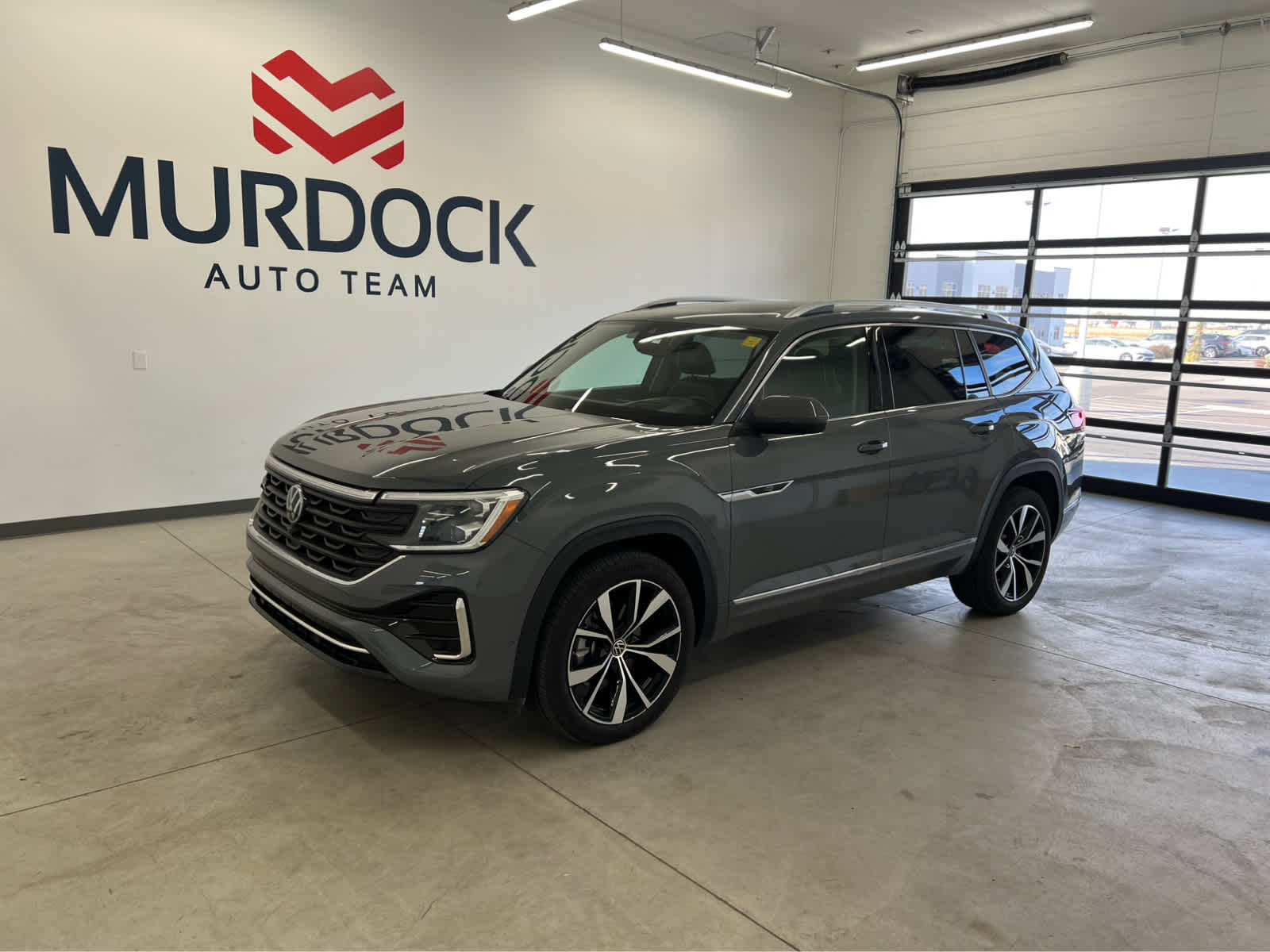 2025 Volkswagen Atlas SEL Premium R-Line photo 3