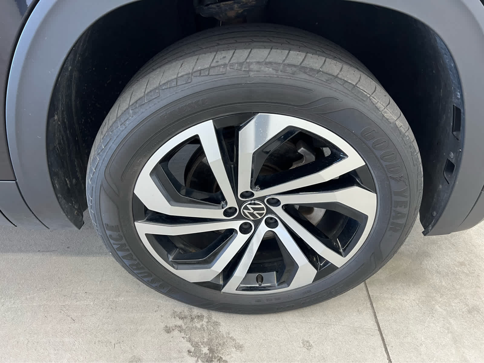 2021 Volkswagen Atlas SEL Premium photo 4