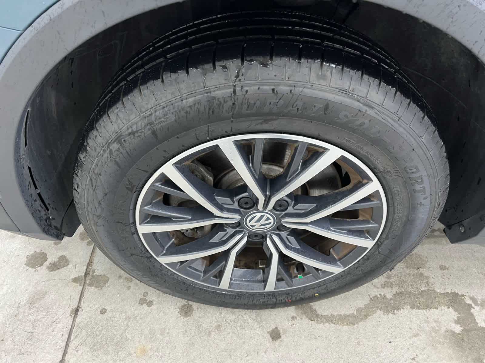 2020 Volkswagen Tiguan SE photo 4