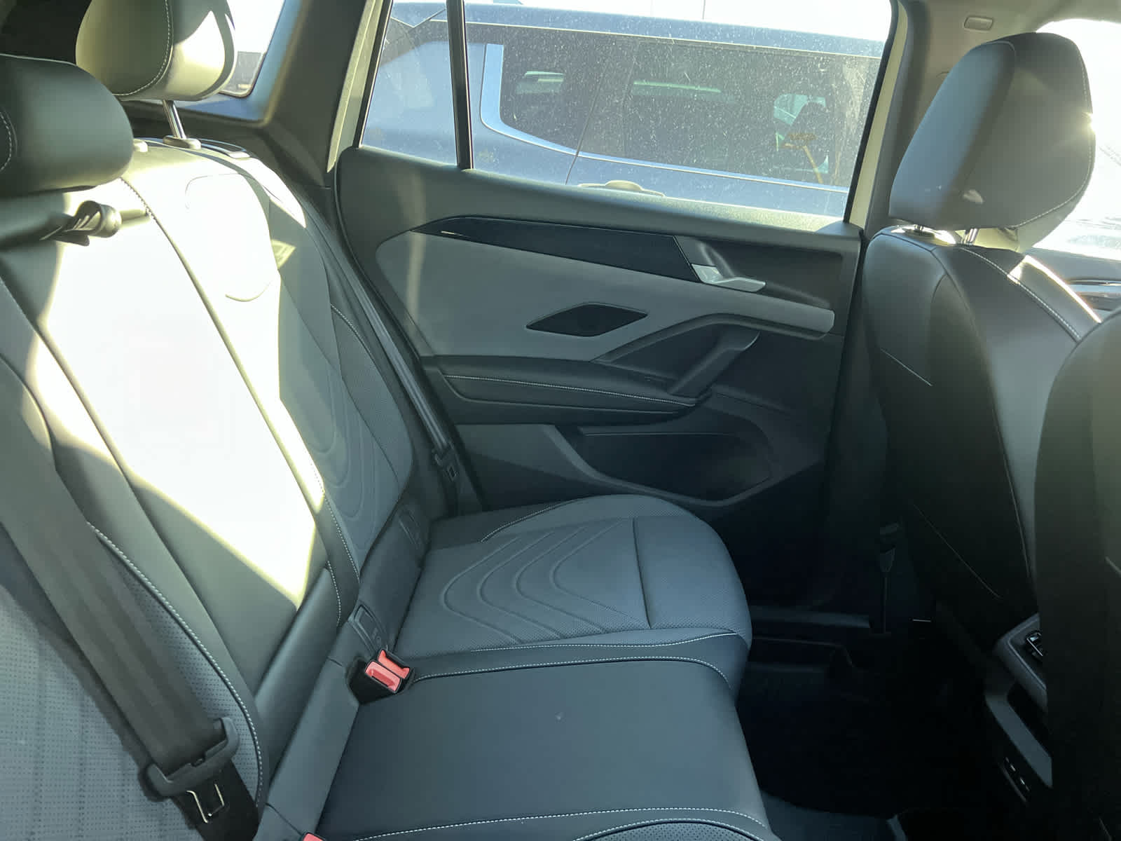 2025 Volkswagen Tiguan SE R-Line Black photo 3