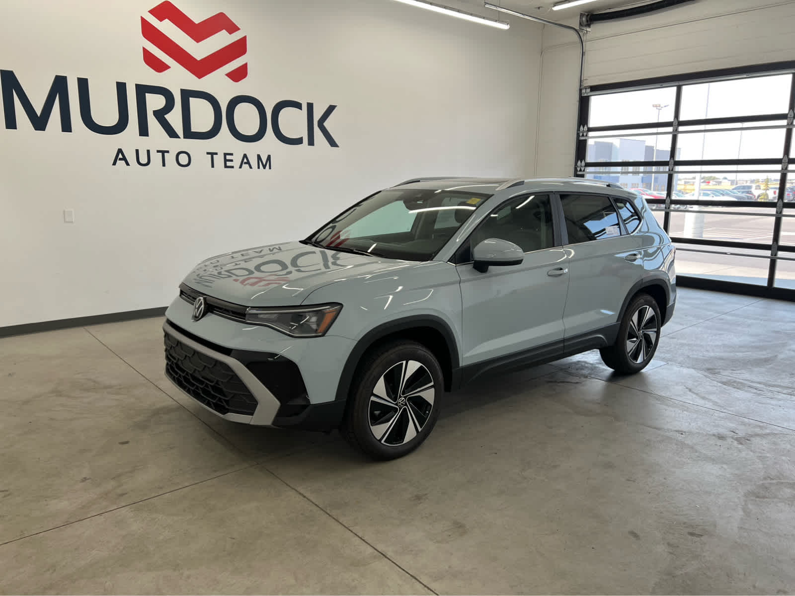 2025 Volkswagen Taos SE photo 3