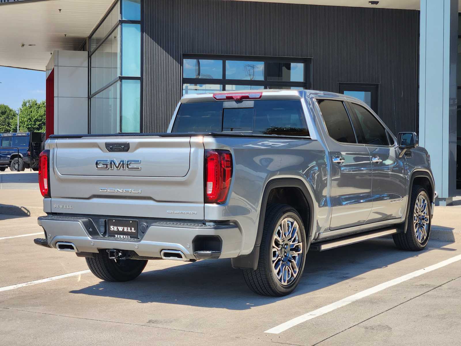 Used 2024 Sterling Metallic GMC Denali Ultimate image 7