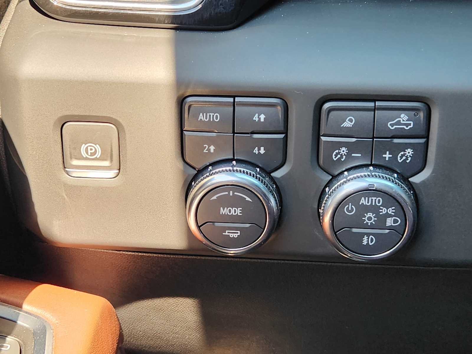 Used 2024 Sterling Metallic GMC Denali Ultimate image 22