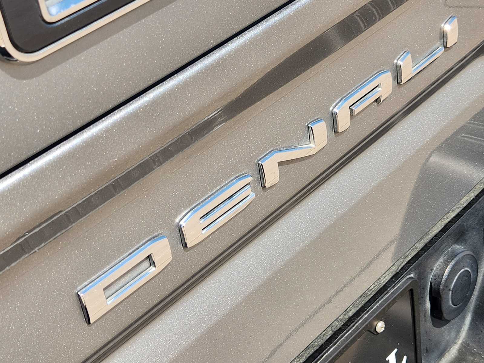 Used 2024 Sterling Metallic GMC Denali Ultimate image 12