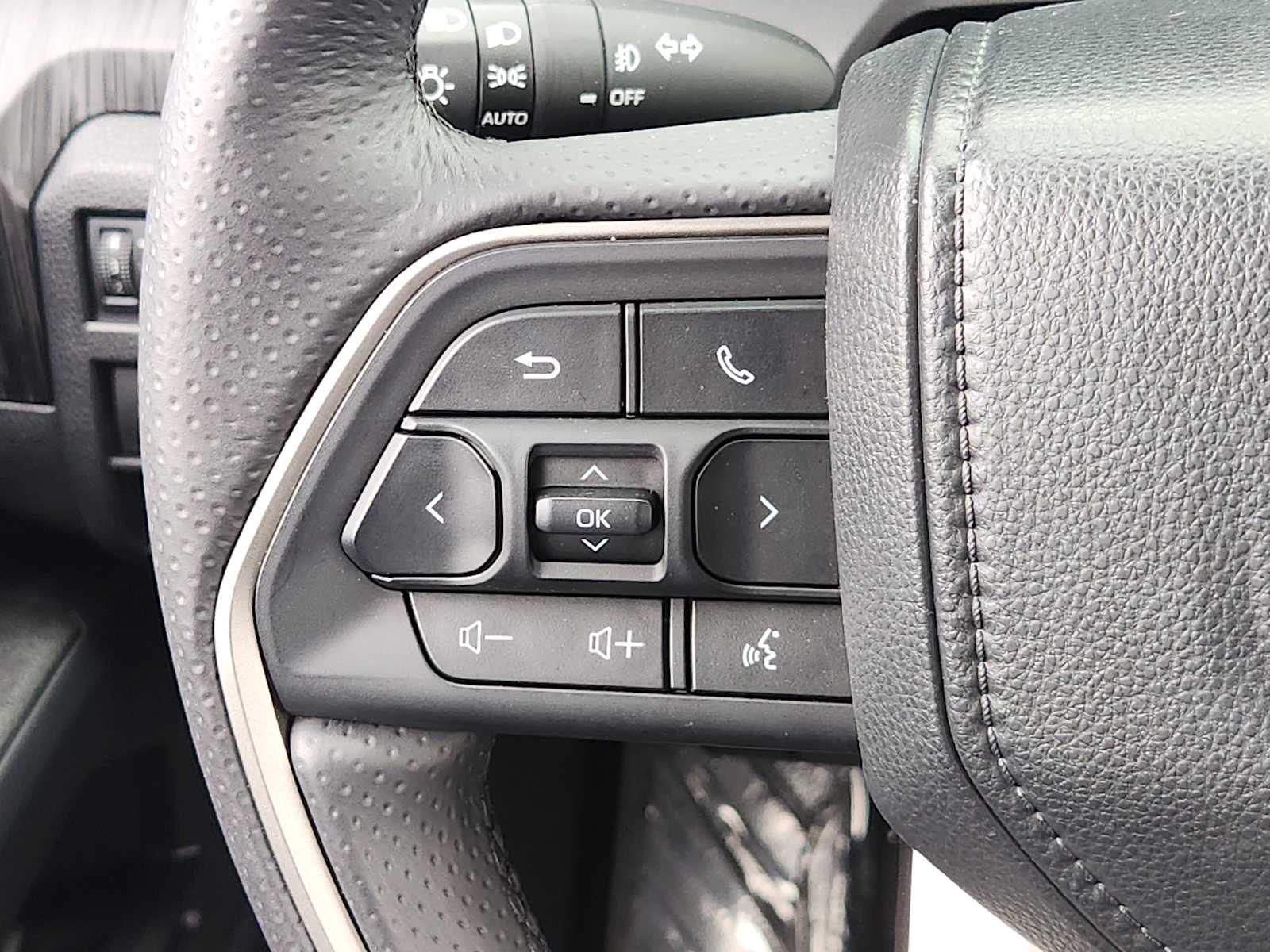 Used 2026 Heritage Blue Toyota Hybrid Platinum image 27