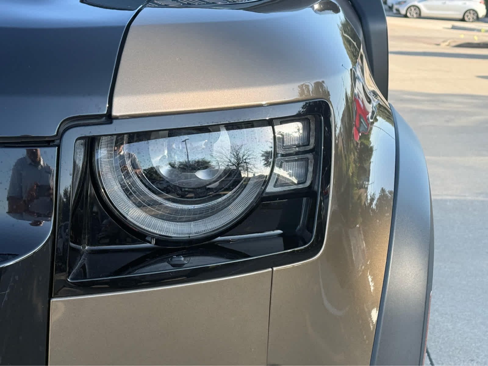 Used 2020  Land Rover X image 9