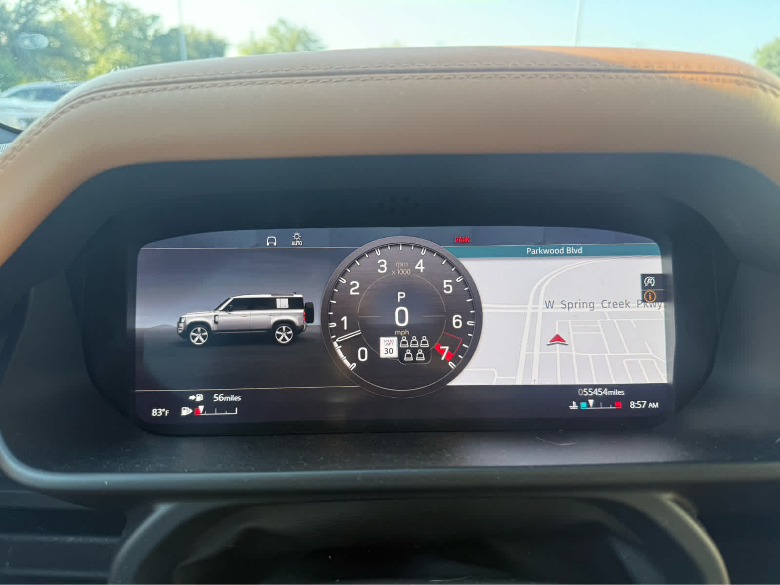 Used 2020  Land Rover X image 17