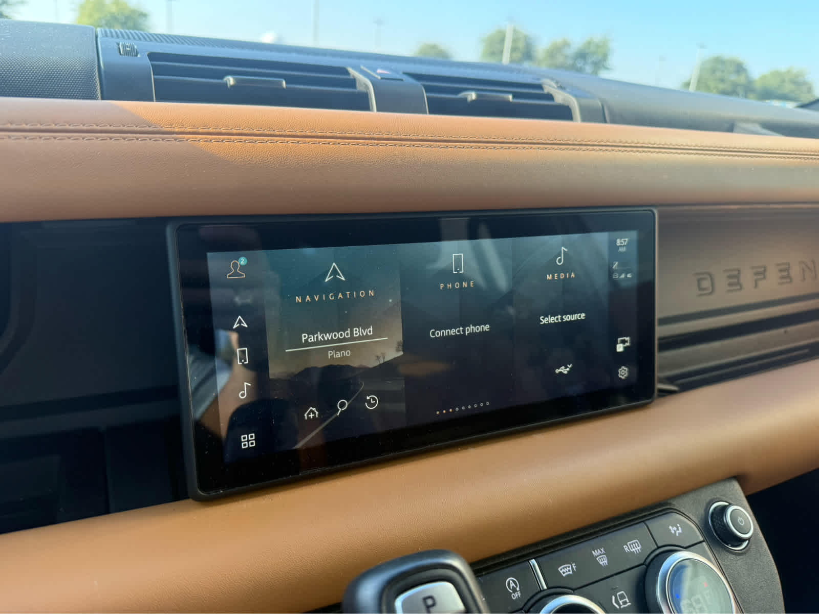 Used 2020  Land Rover X image 18