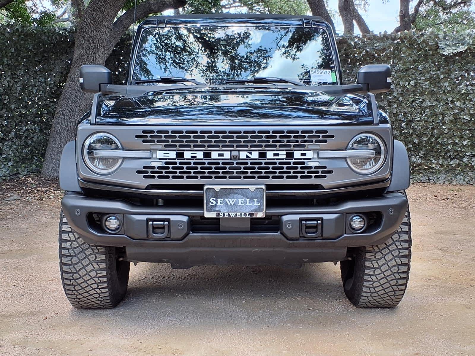 Used 2023 Shadow Black Ford Badlands image 2