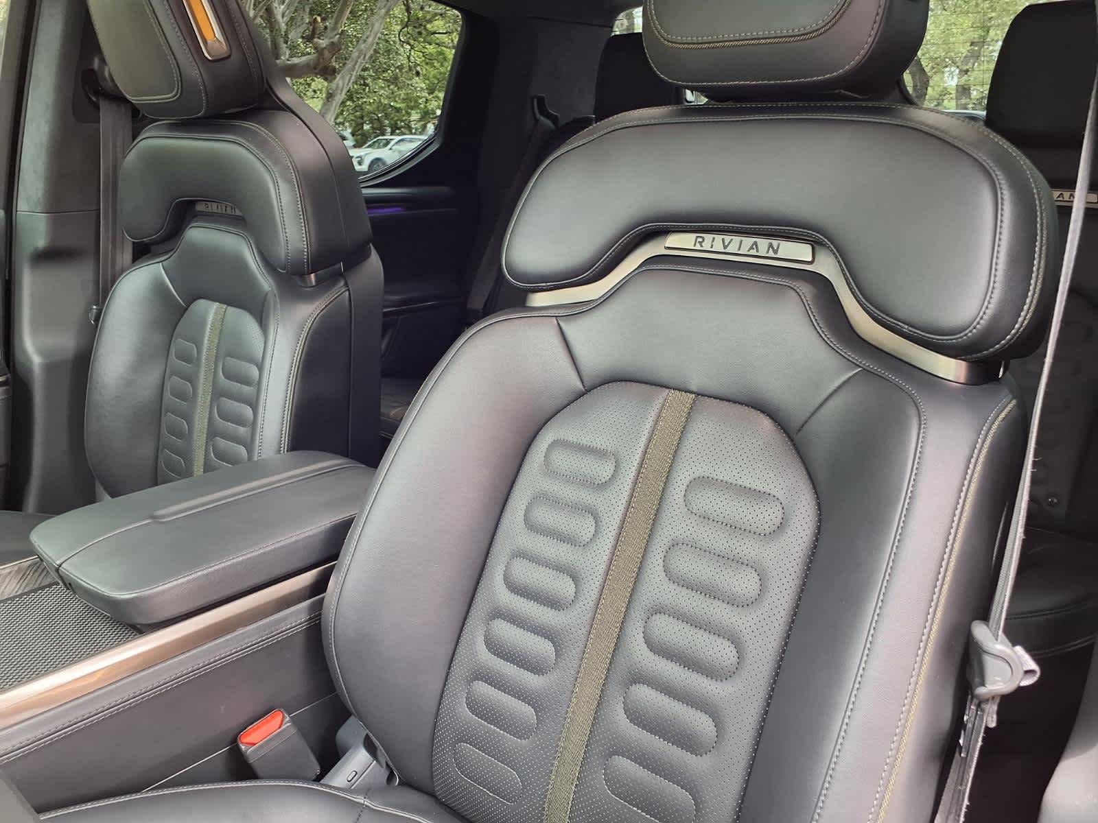 Used 2022 Midnight Rivian Adventure Package image 12