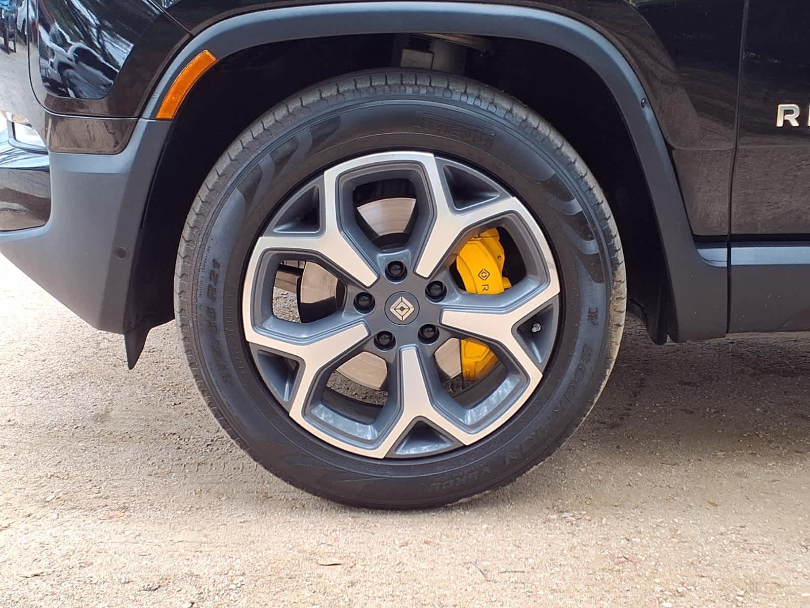 Used 2022 Midnight Rivian Adventure Package image 9