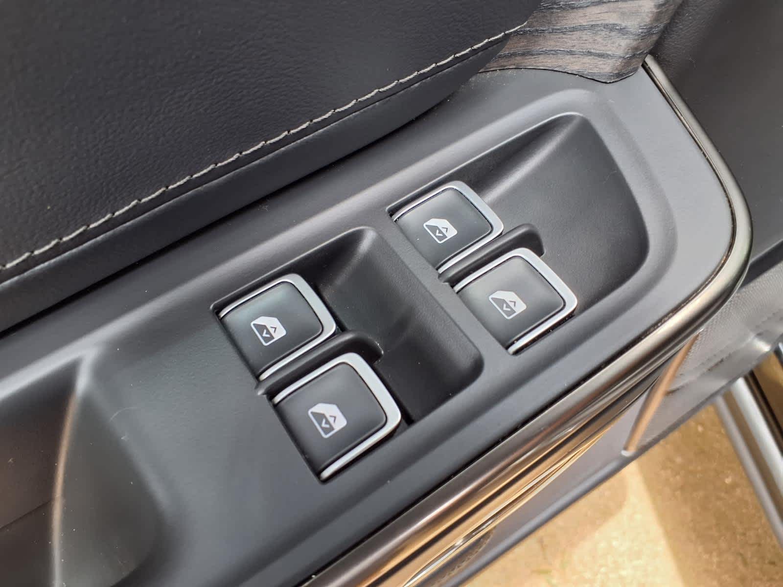 Used 2022 Midnight Rivian Adventure Package image 13