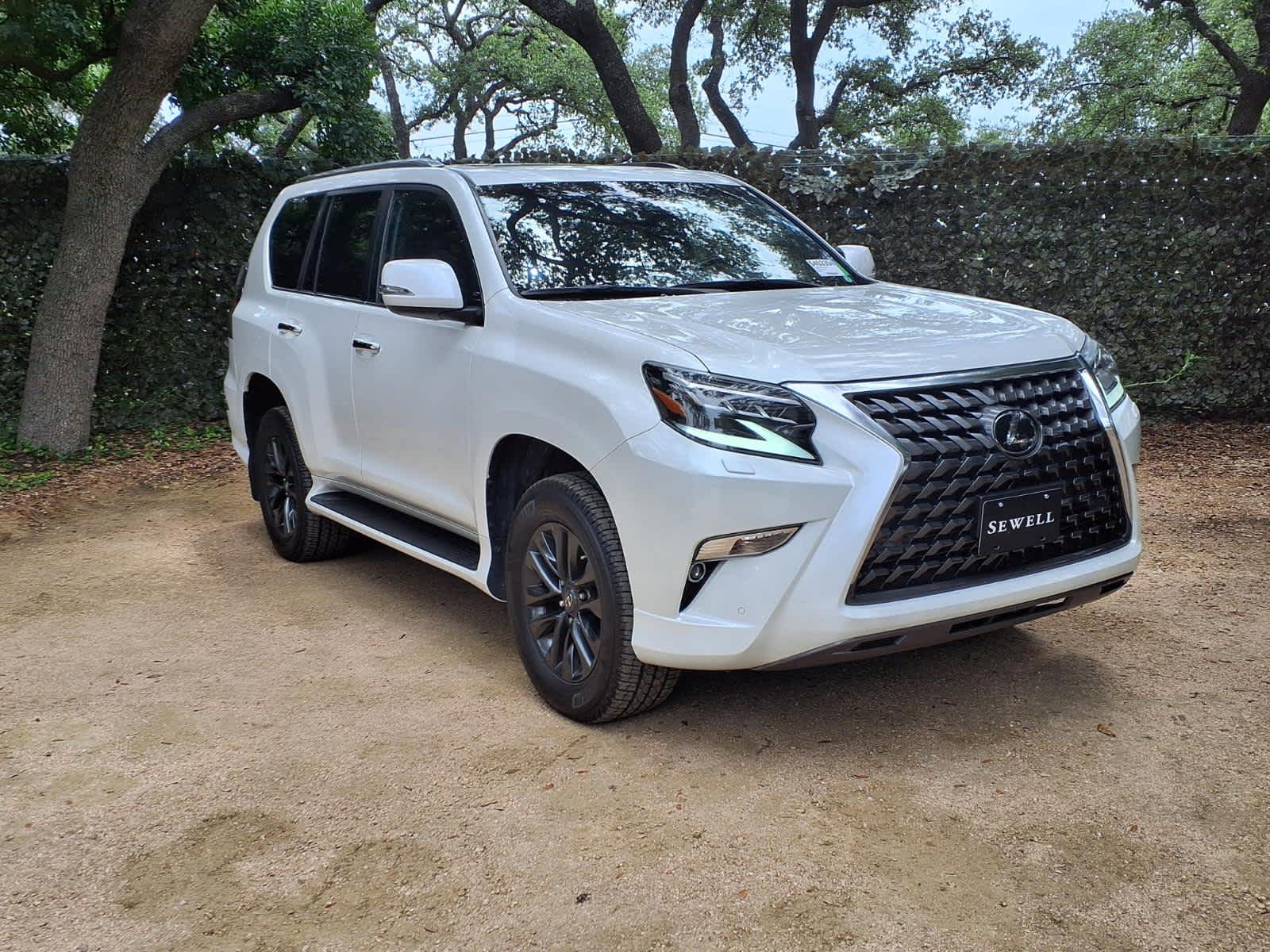 Used 2023 Eminent White Pearl Lexus Premium image 3
