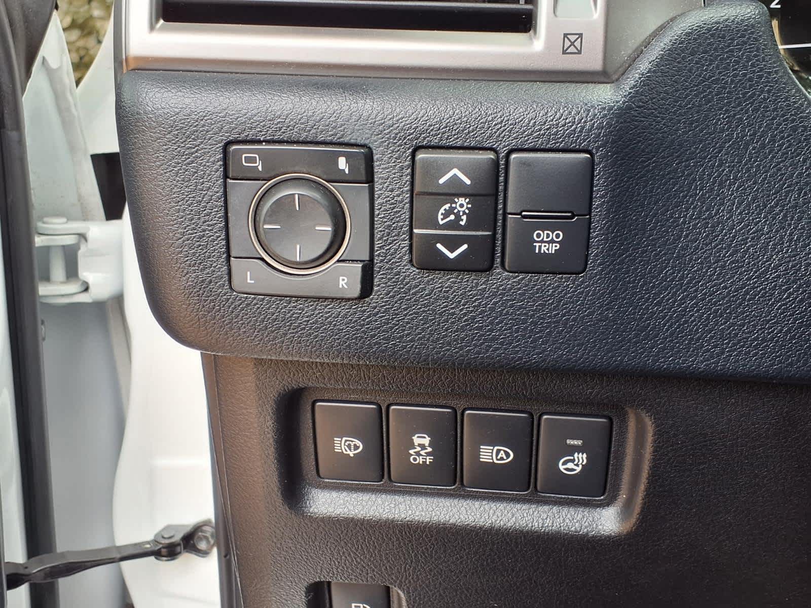 Used 2023 Eminent White Pearl Lexus Premium image 20