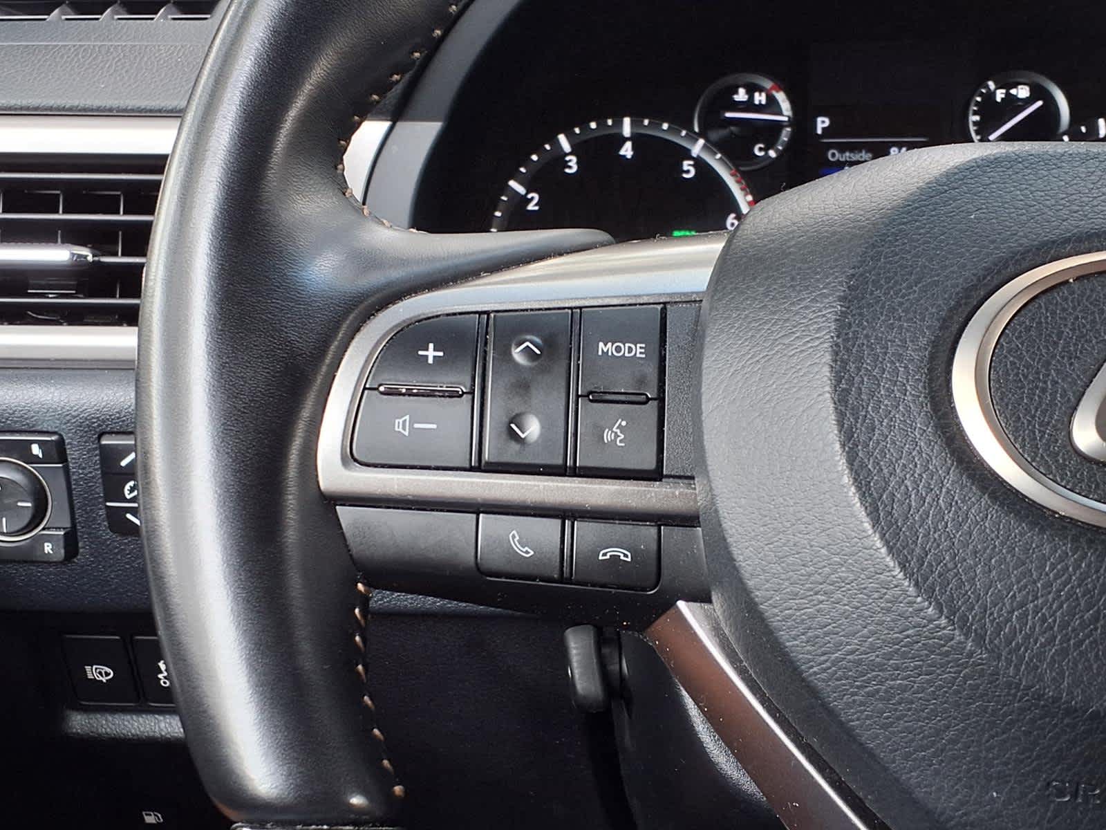 Used 2023 Eminent White Pearl Lexus Premium image 25