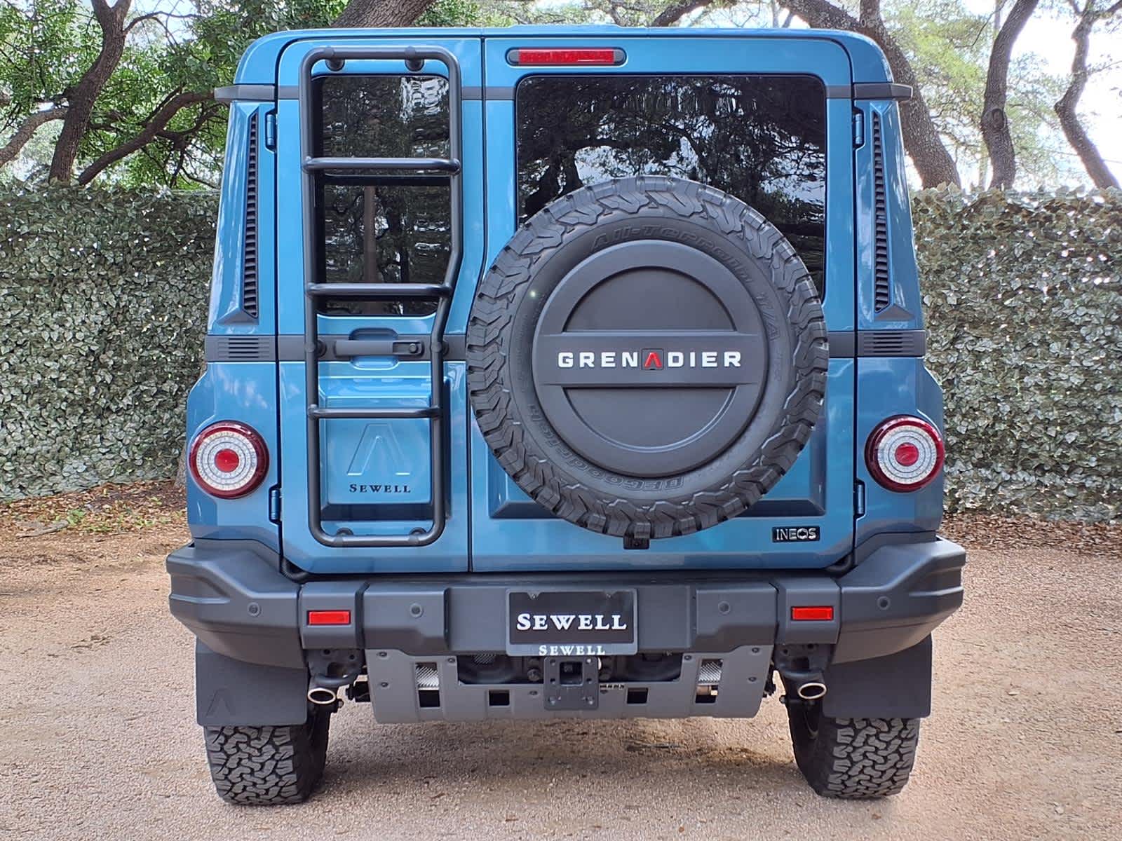 New 2026 SHALE BLUE INEOS Fieldmaster Edition image 5