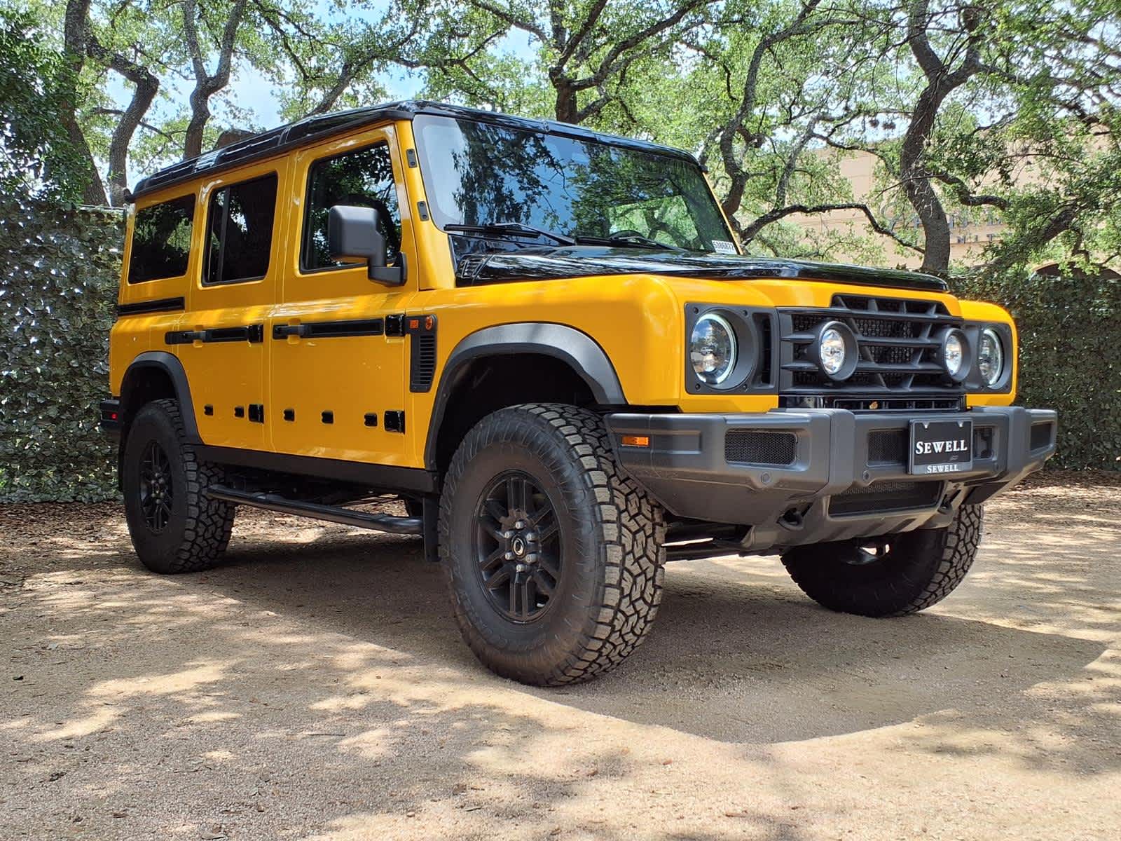 View vehicle photo 6