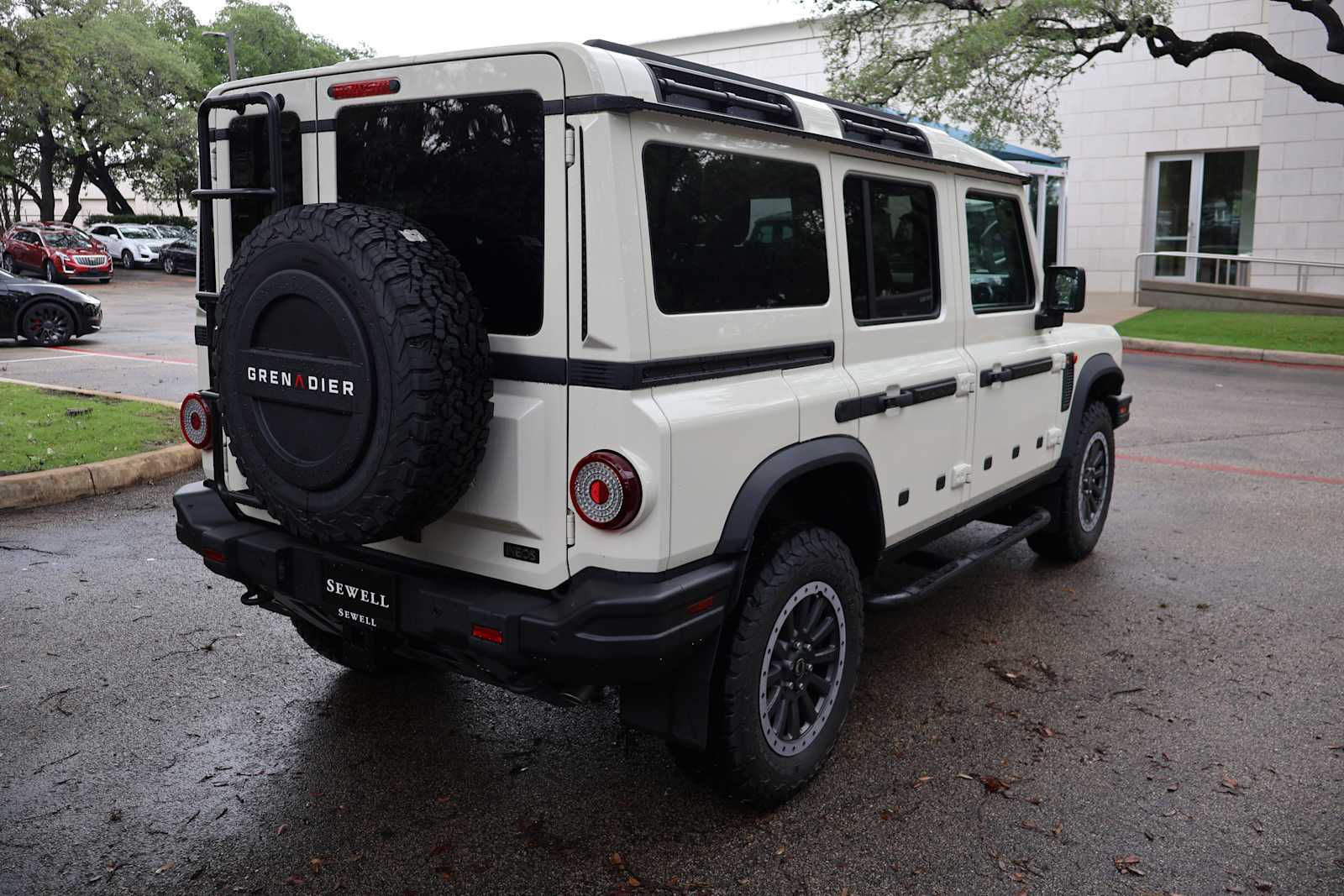 New 2026 SCOTTISH WHITE INEOS Fieldmaster Edition image 7