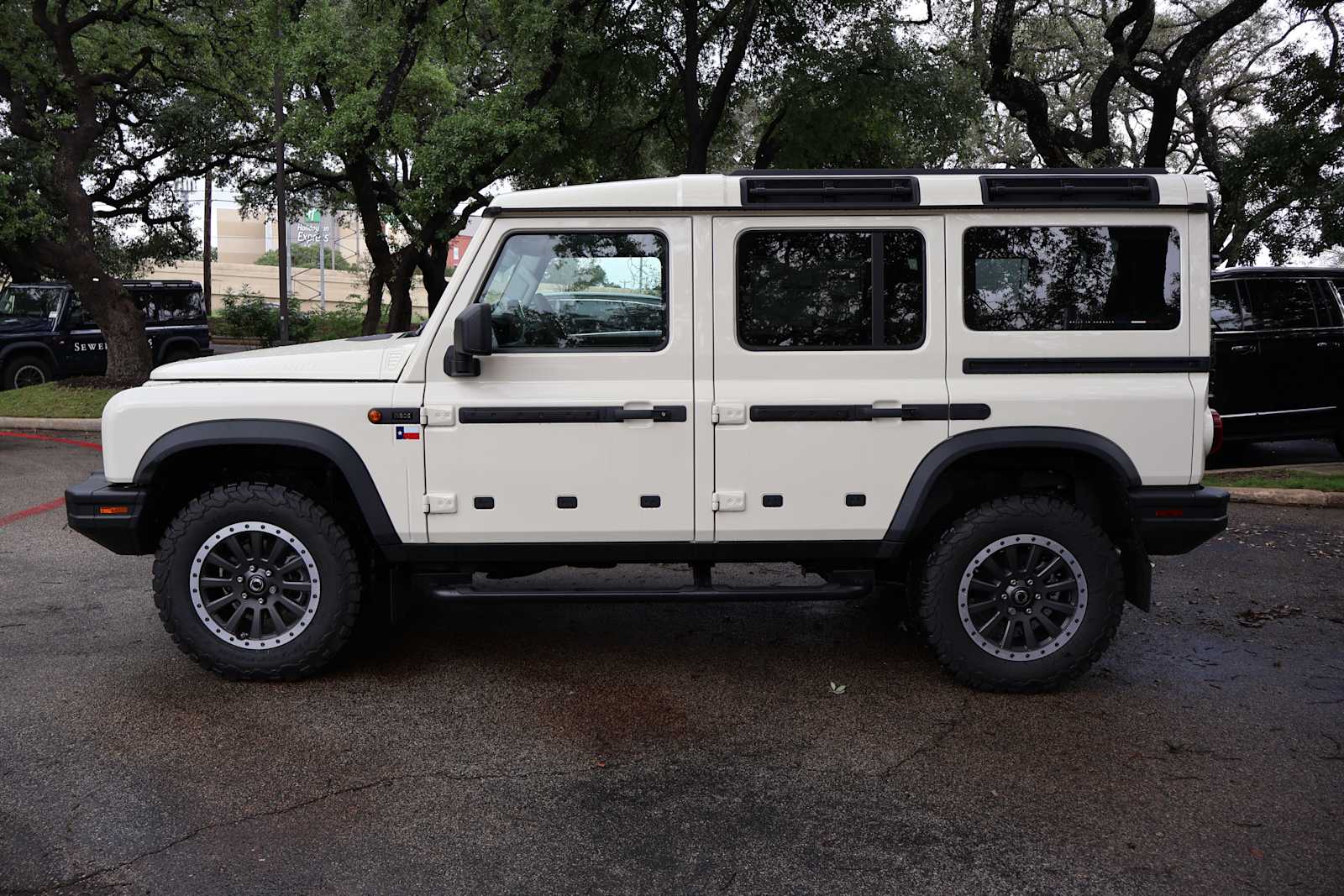 New 2026 SCOTTISH WHITE INEOS Fieldmaster Edition image 3
