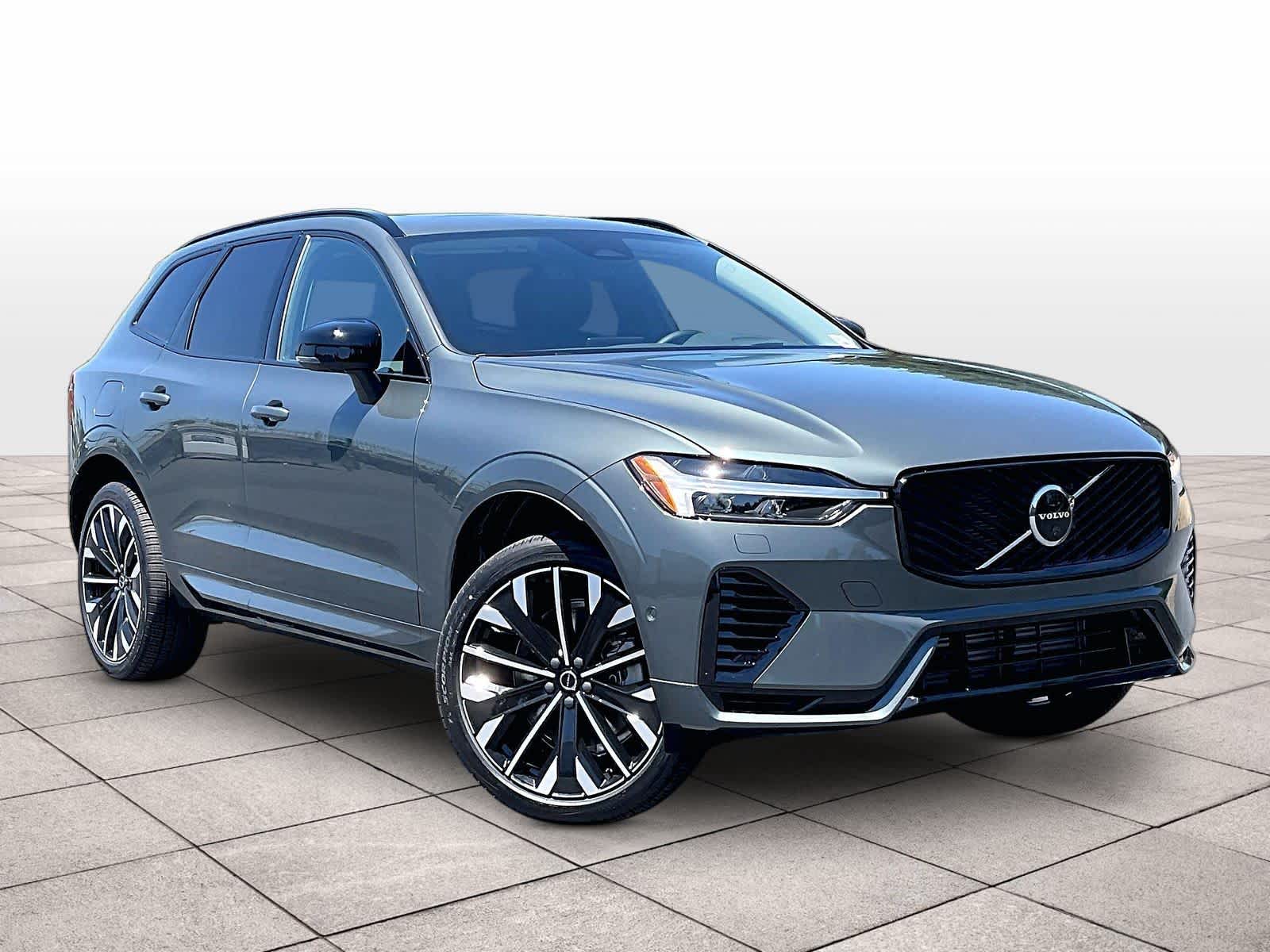 FOREST LAKE 2026 Volvo XC60 B5 Ultra AWD SUV / Crossover All-Wheel Drive 8-Speed Automatic