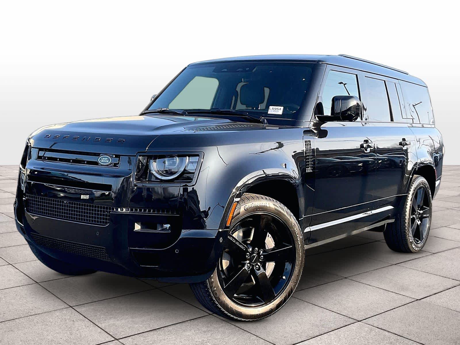 2026 Land Rover Defender 130 P400 X-Dynamic SE AWD