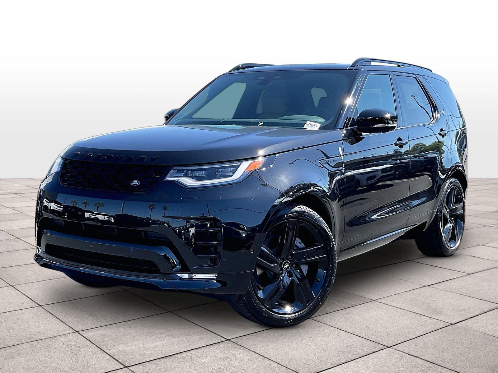 2026 Land Rover Discovery P300 Dynamic SE AWD