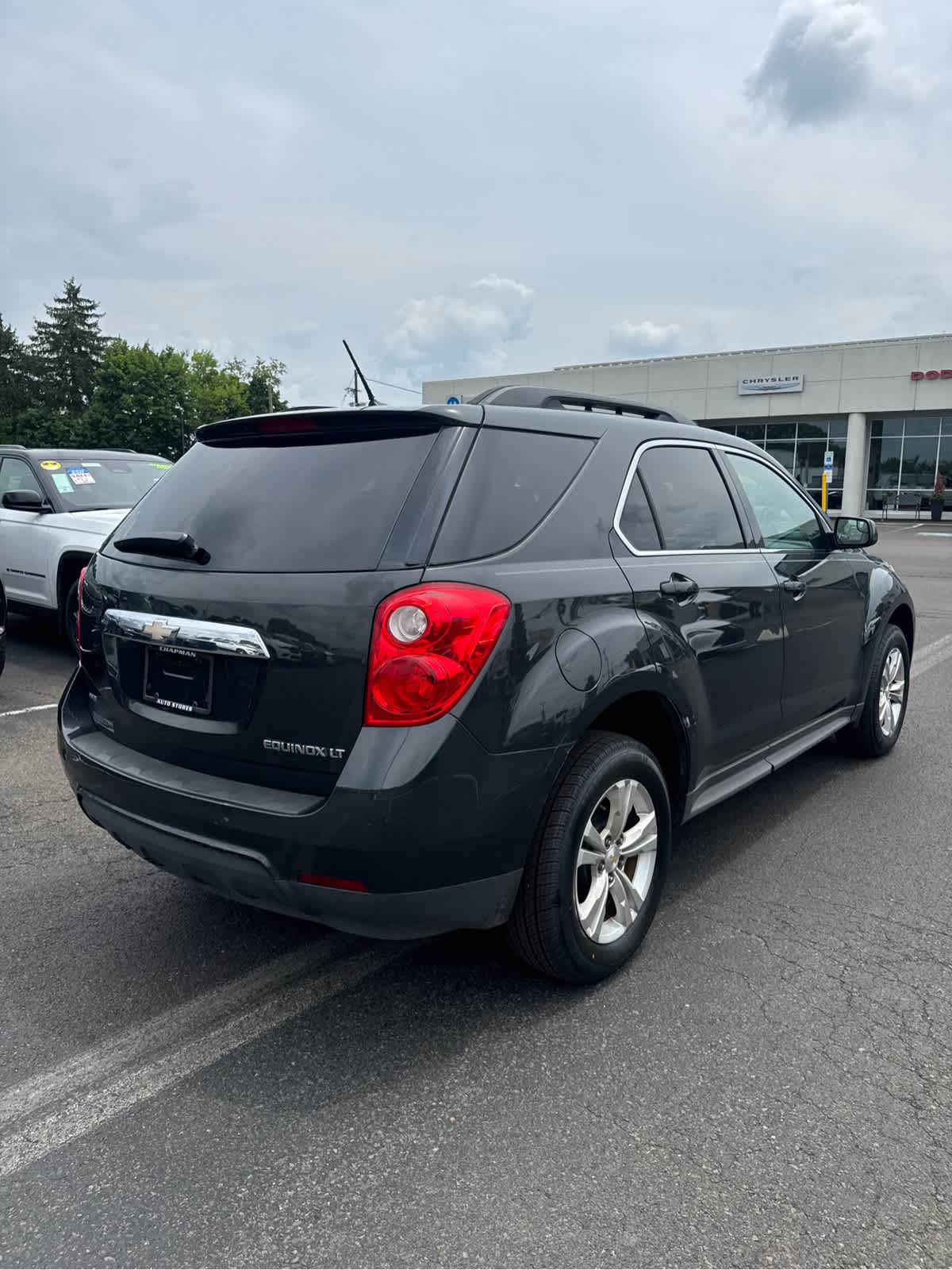 View vehicle photo 5