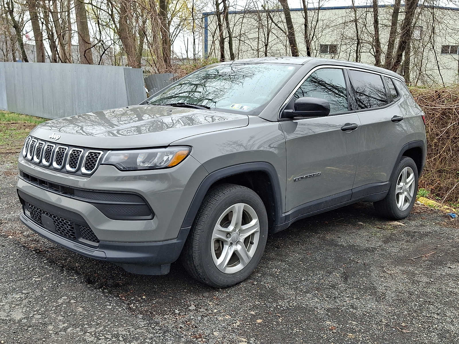 View vehicle photo 2