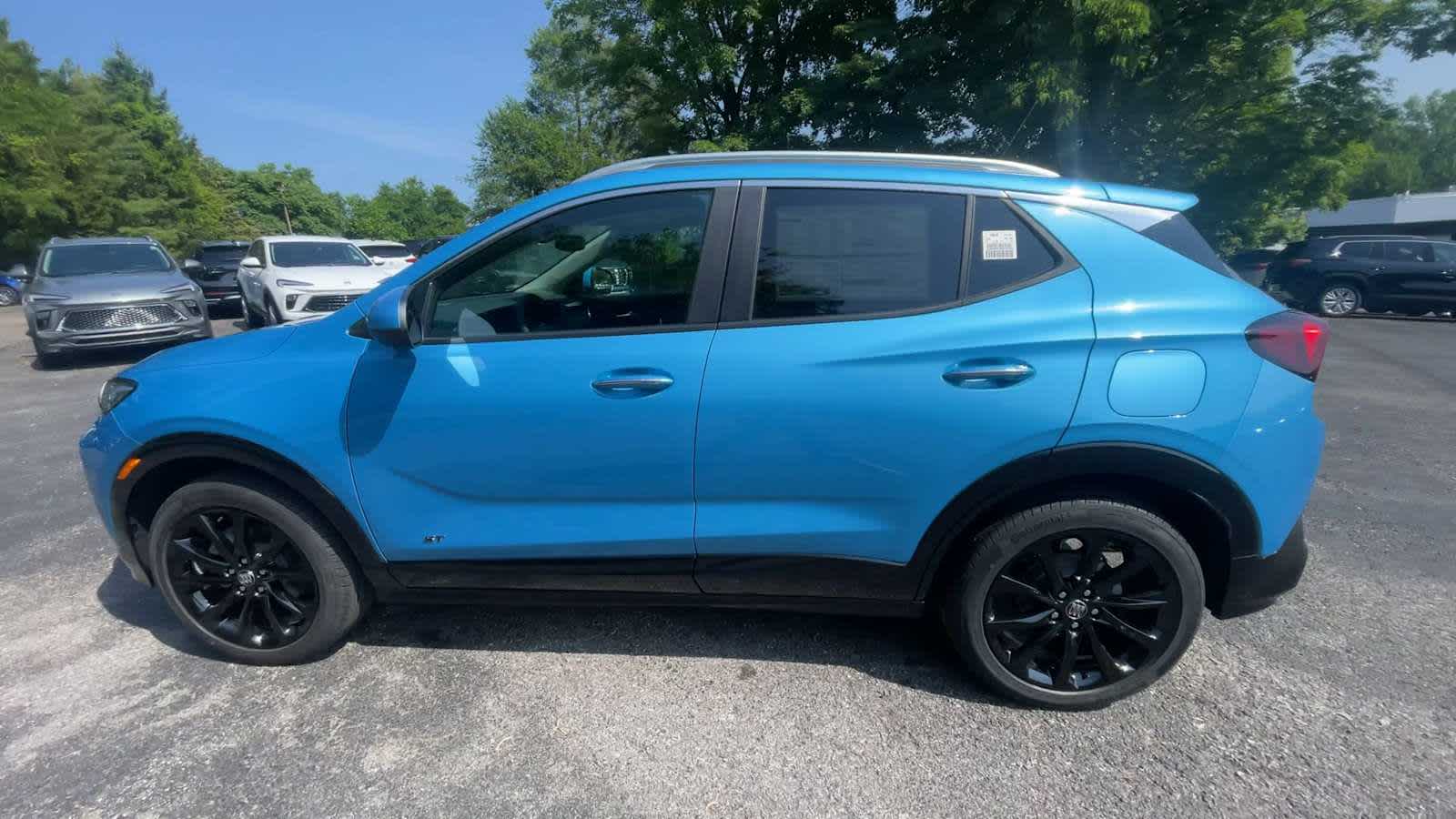 View vehicle photo 6