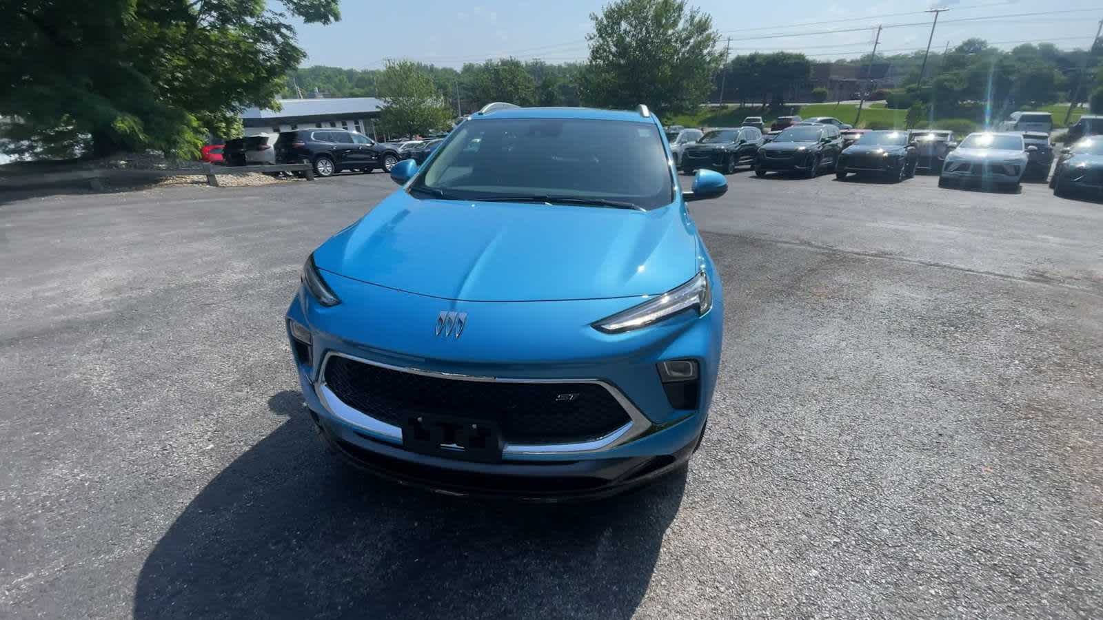 View vehicle photo 5