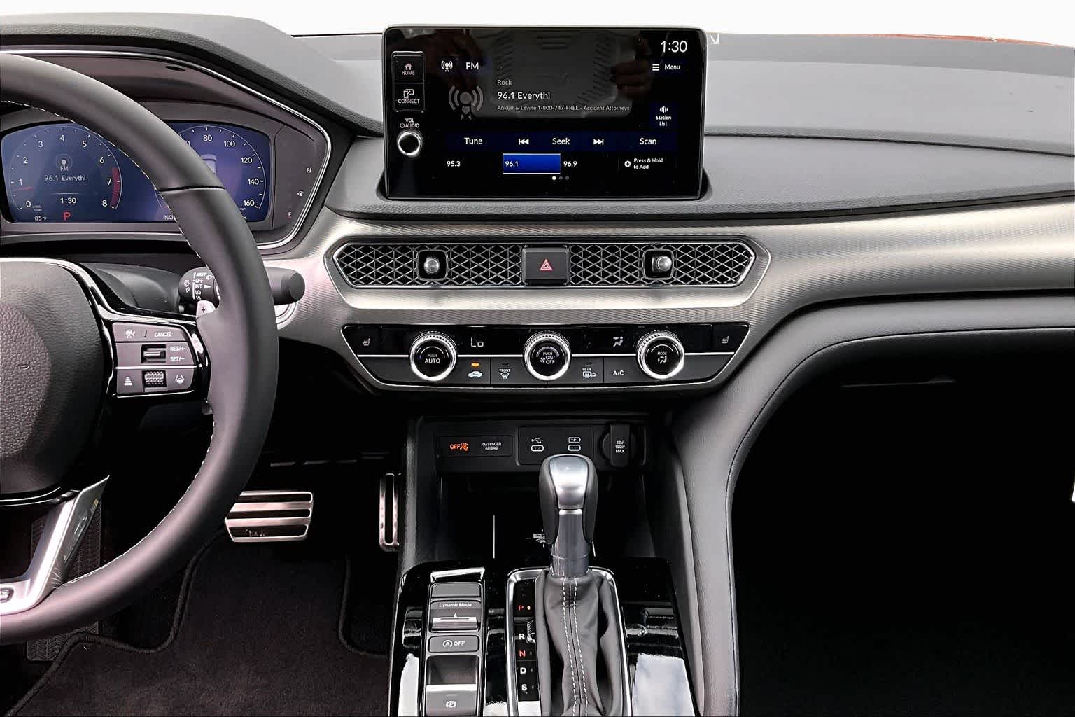 View vehicle photo 6