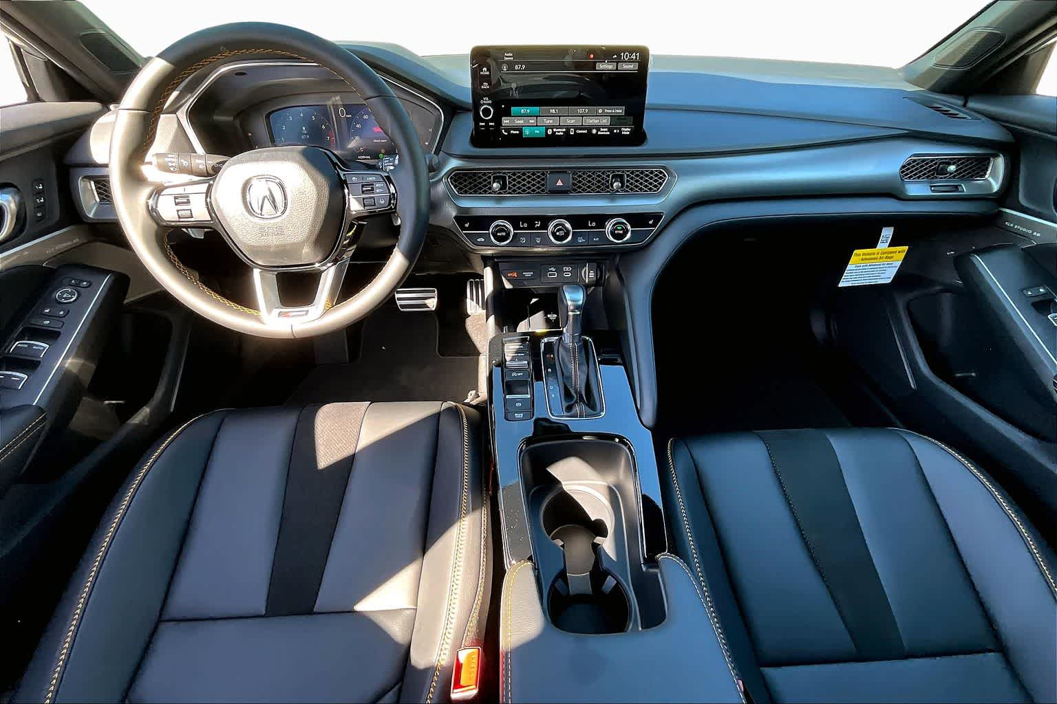 View vehicle photo 5