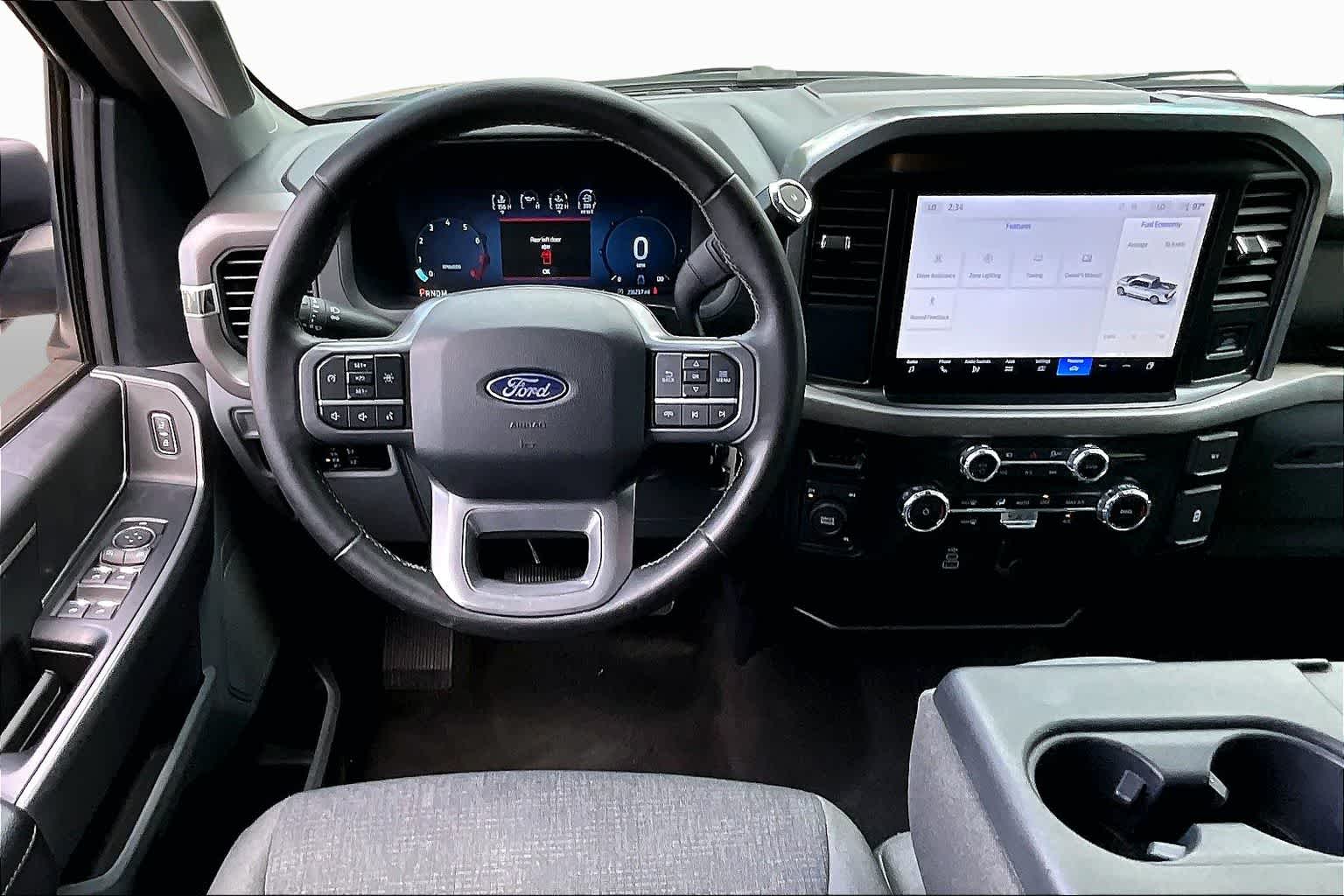View vehicle photo 6