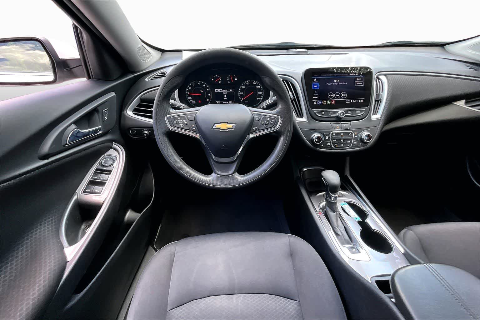 View vehicle photo 6