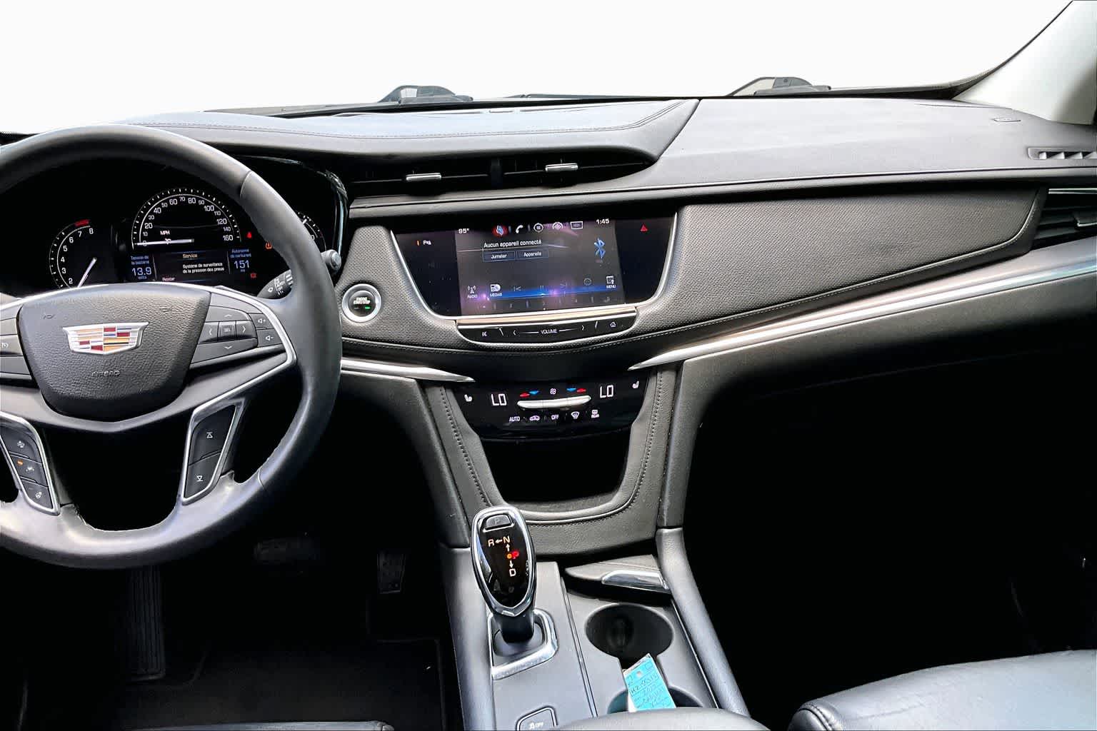 View vehicle photo 7