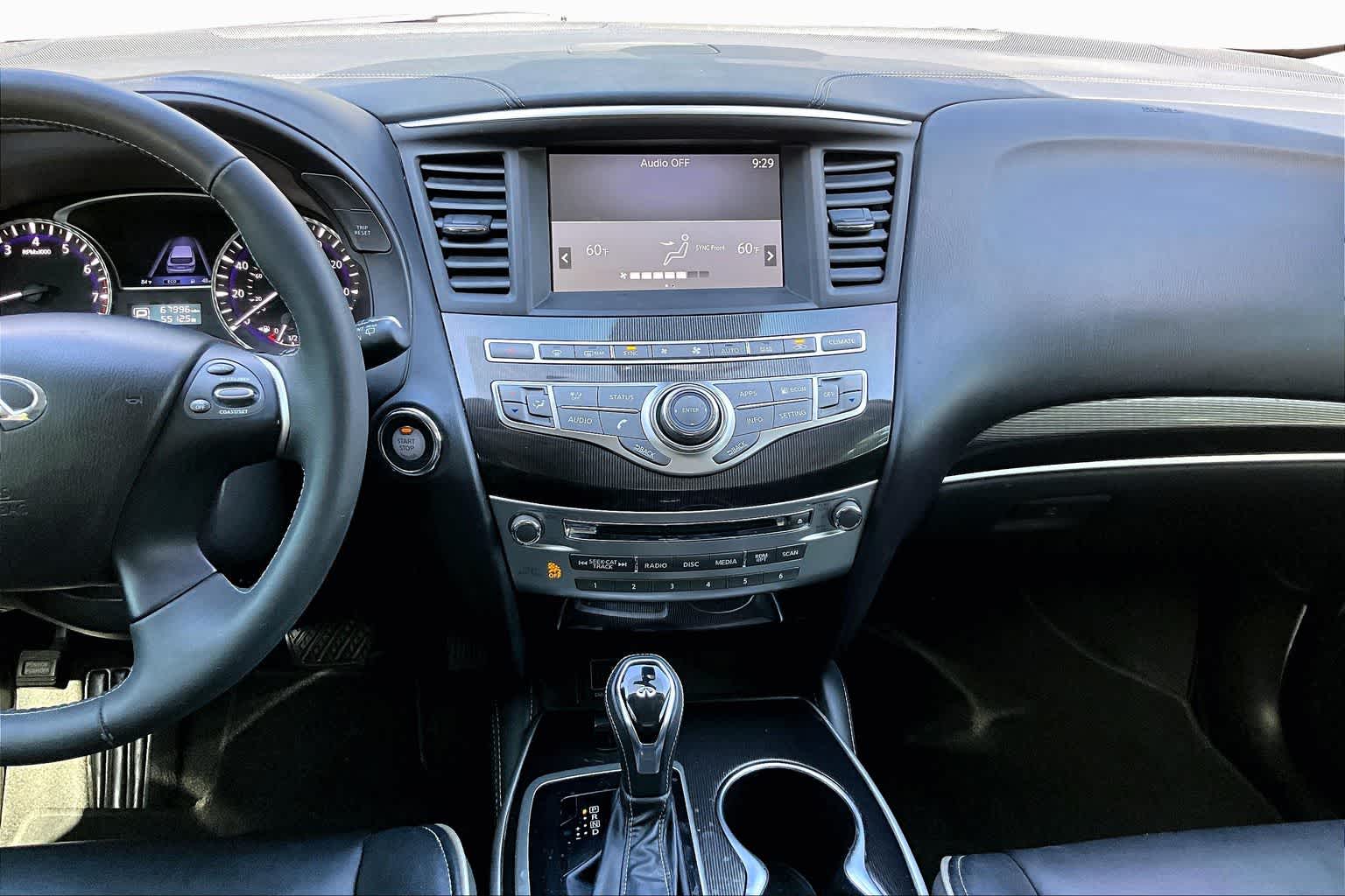 View vehicle photo 7