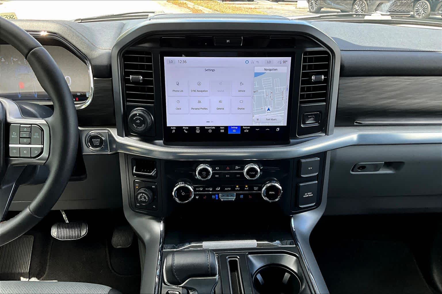 View vehicle photo 7