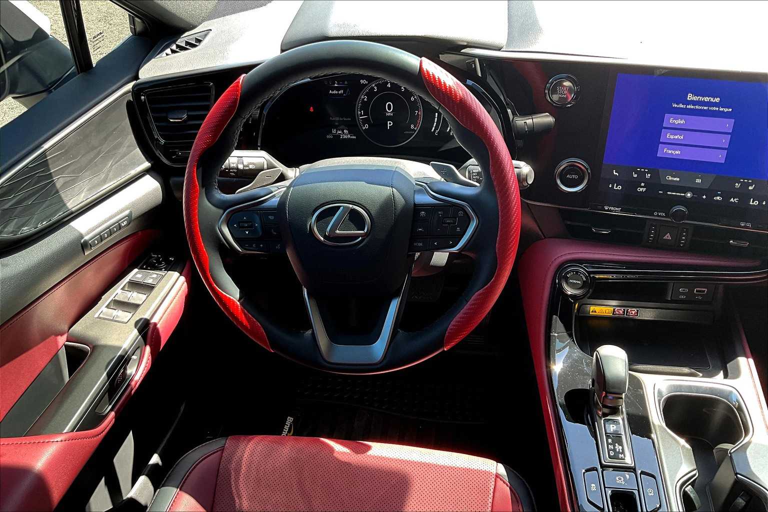 View vehicle photo 6
