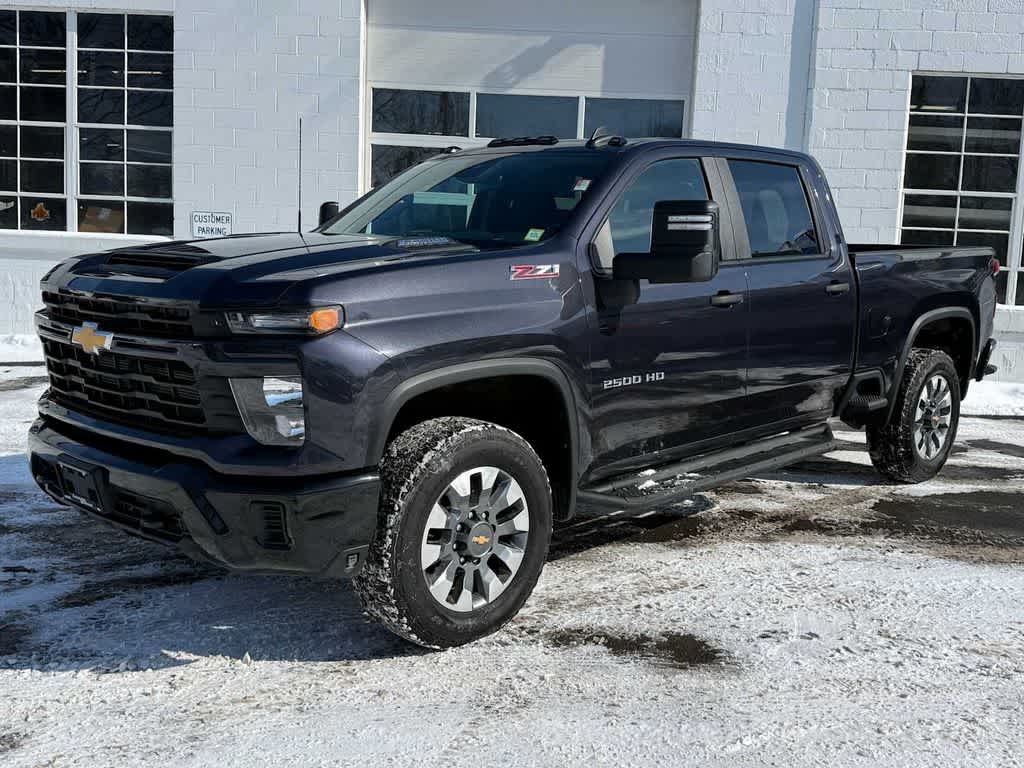 2024 Chevrolet Silverado 2500HD Custom Crew Cab 4WD