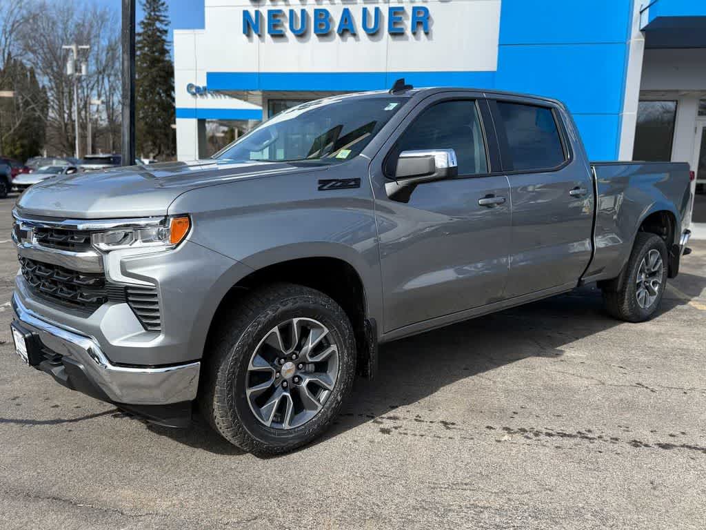 2026 Chevrolet Silverado 1500 LT Crew Cab 4WD