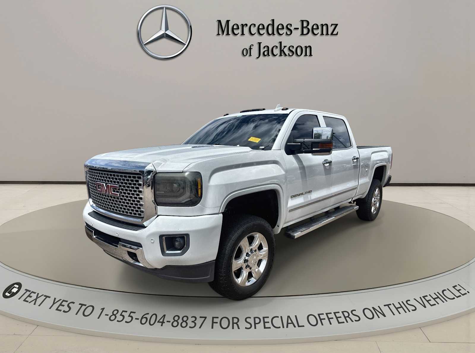  2015 GMC Sierra 2500HD Denali Crew Cab SB 4WD   