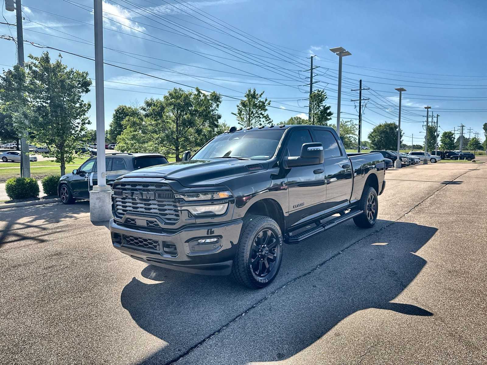 Diamond Black Crystal Pearlcoat 2025 RAM 2500 Big Horn Crew Cab 4WD Pickup Truck Four-Wheel Drive 8-Speed Automatic