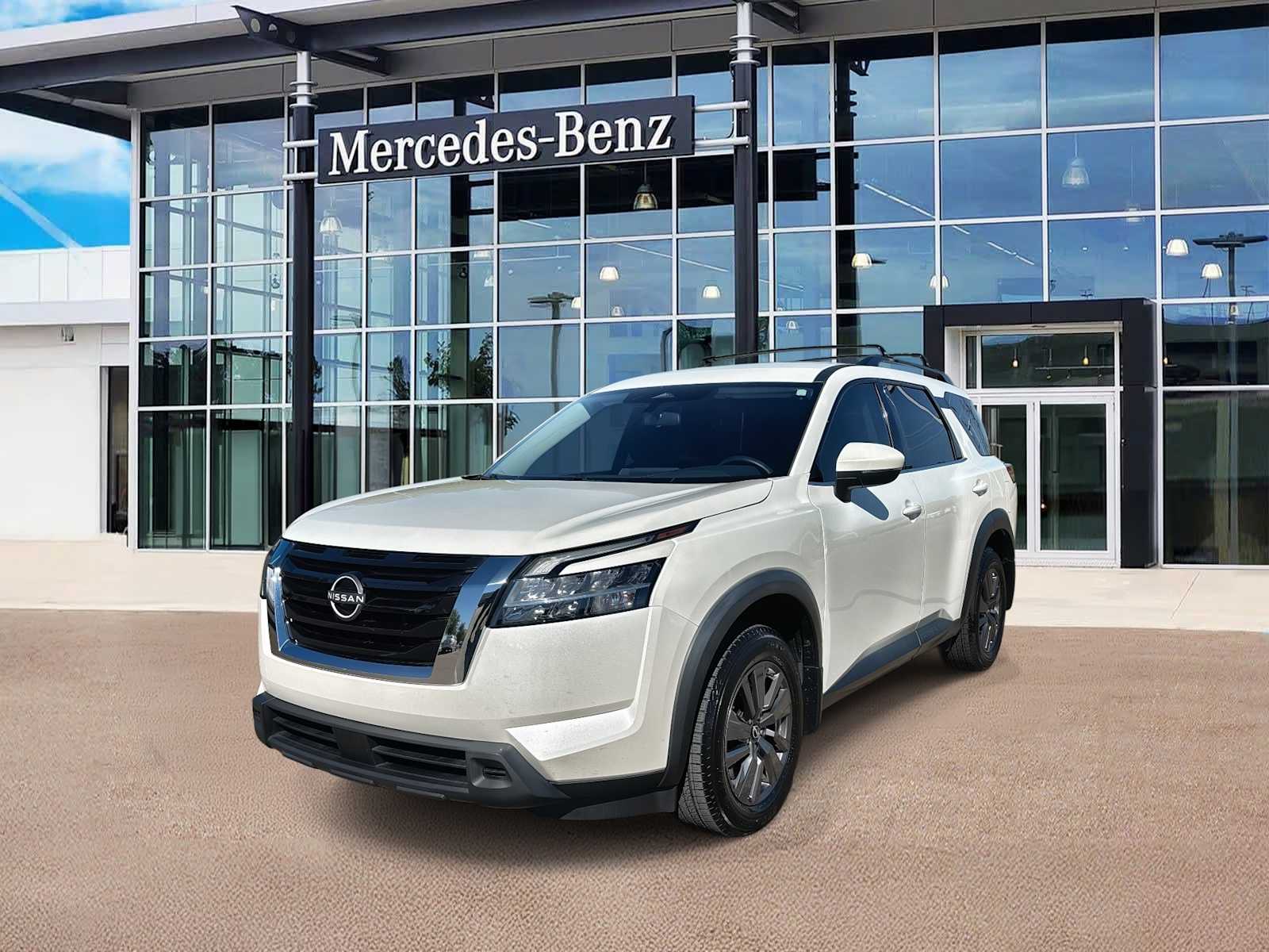 2022 Nissan Pathfinder SV FWD
