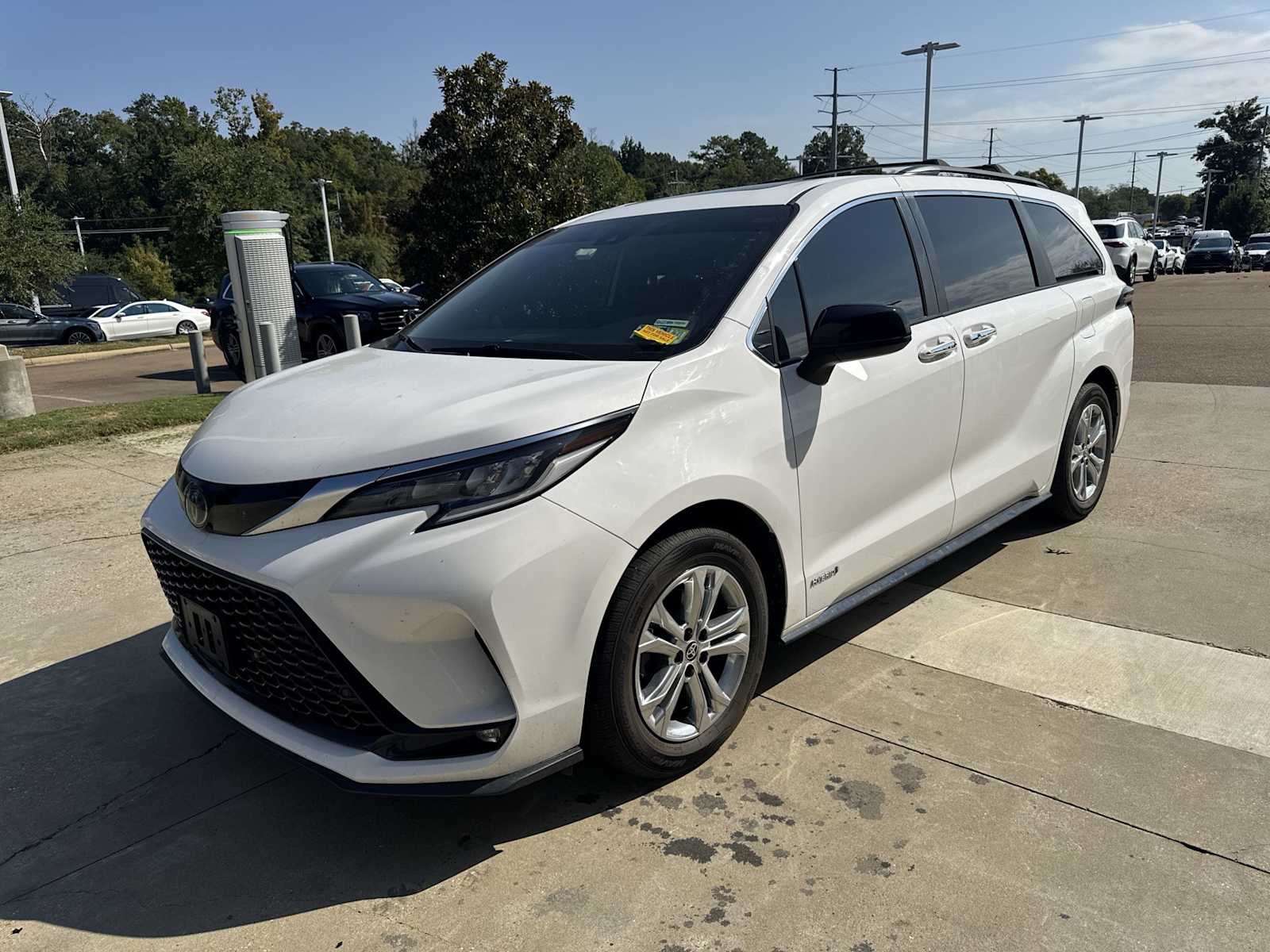 2021 Toyota Sienna XSE 7-Passenger AWD