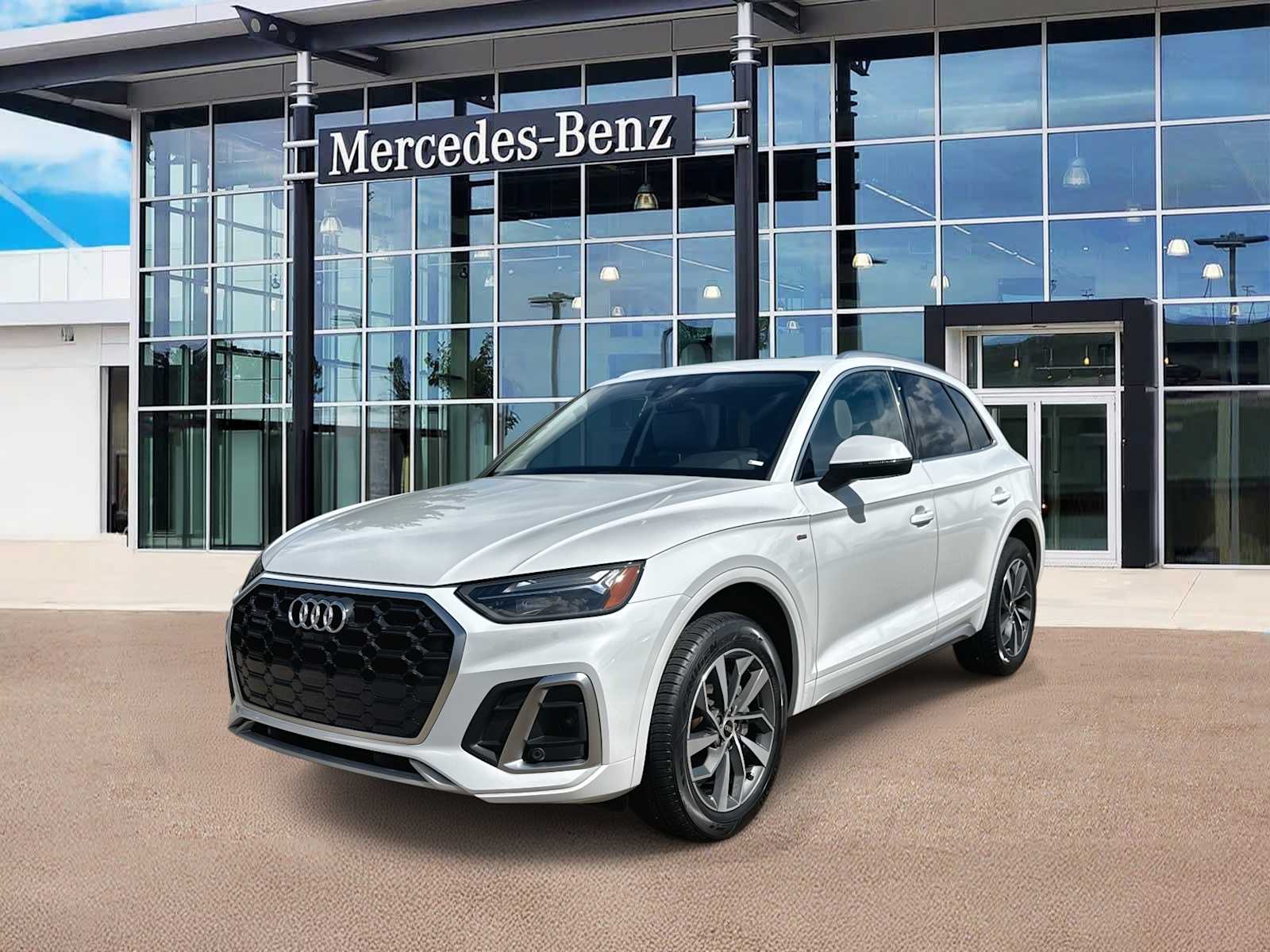 Glacier White Metallic 2023 Audi Q5 quattro Premium Plus S Line 45 TFSI SUV / Crossover All-Wheel Drive 7-Speed Automatic