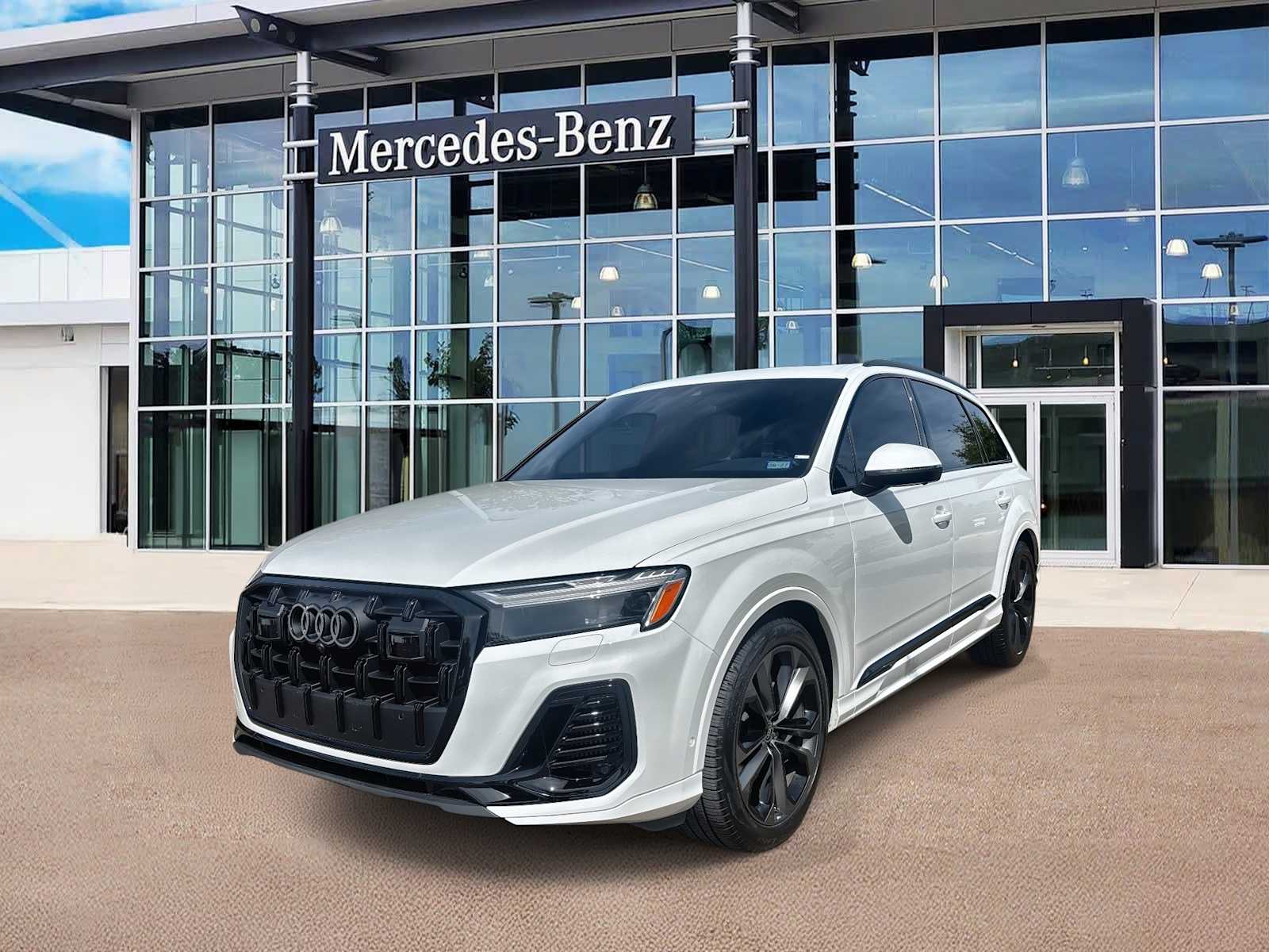 White 2025 Audi Q7 quattro Premium Plus 55 TFSI SUV / Crossover All-Wheel Drive 8-Speed Automatic