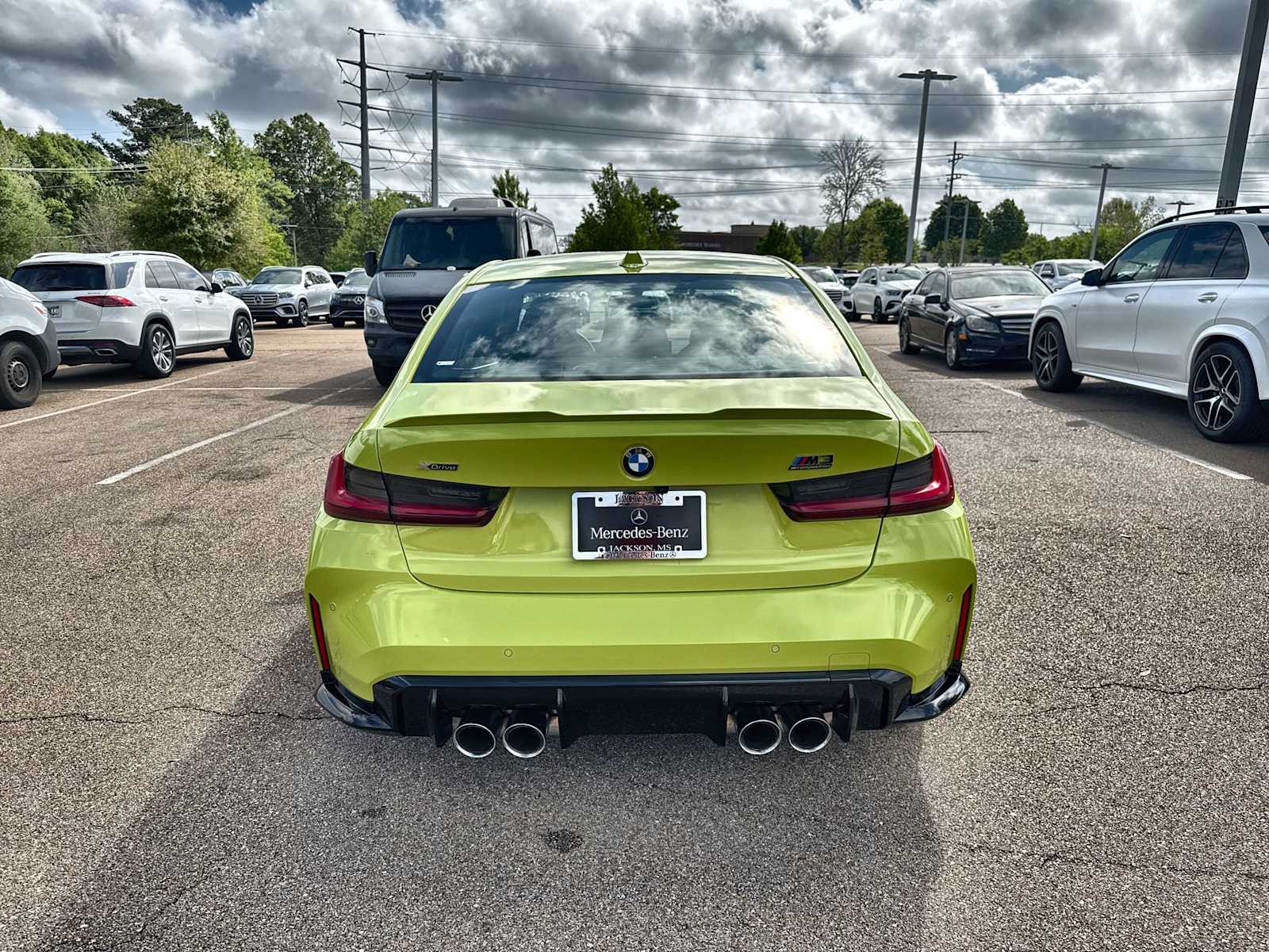 View vehicle photo 7