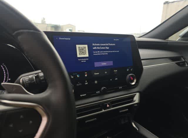 View vehicle photo 5