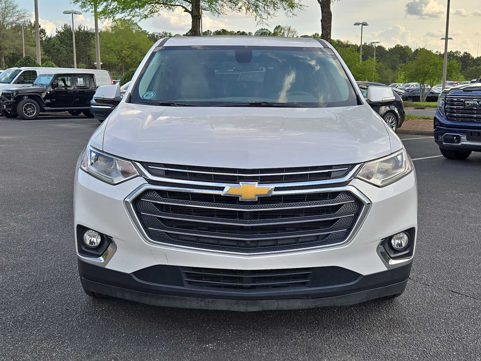 View vehicle photo 2